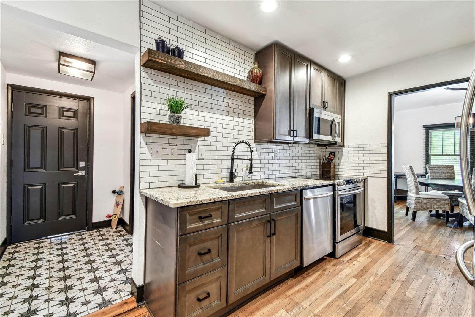 Image 15 of 37 For 233 24th Street N