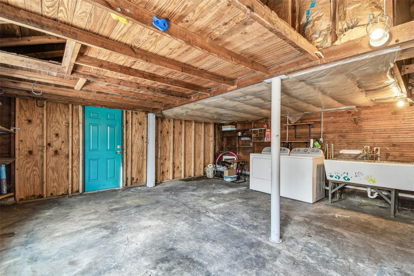 Image 28 of 37 For 233 24th Street N