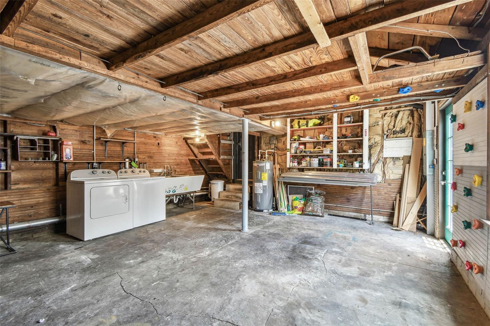 Image 29 of 37 For 233 24th Street N