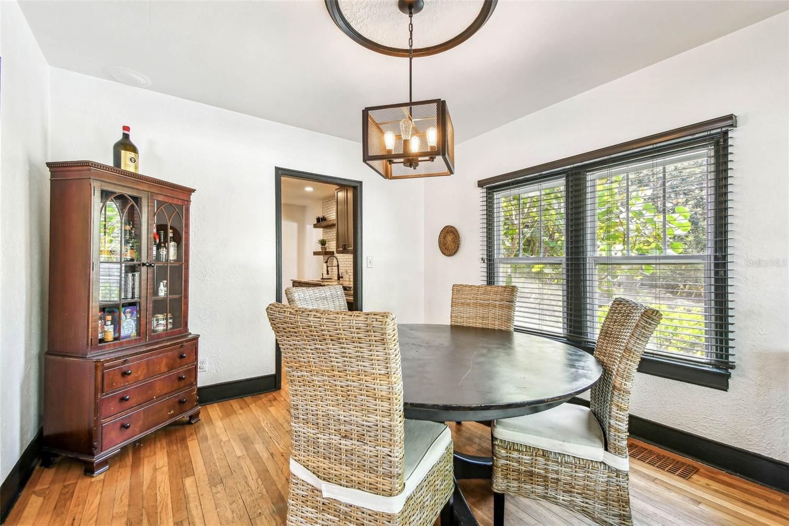 Image 8 of 37 For 233 24th Street N