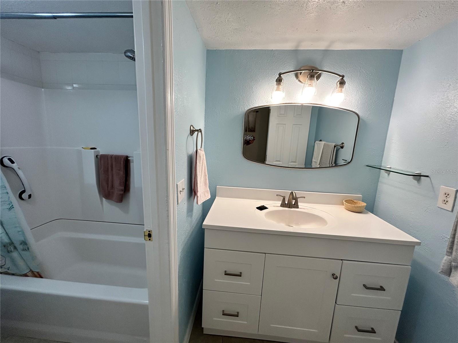 Image 10 of 20 For 4225 38th Avenue S 63f