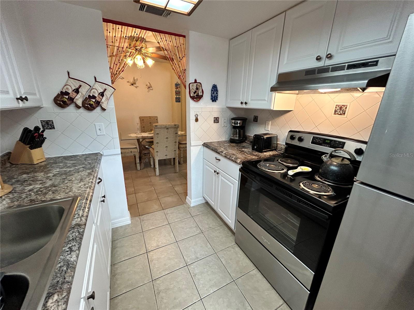 Image 9 of 20 For 4225 38th Avenue S 63f