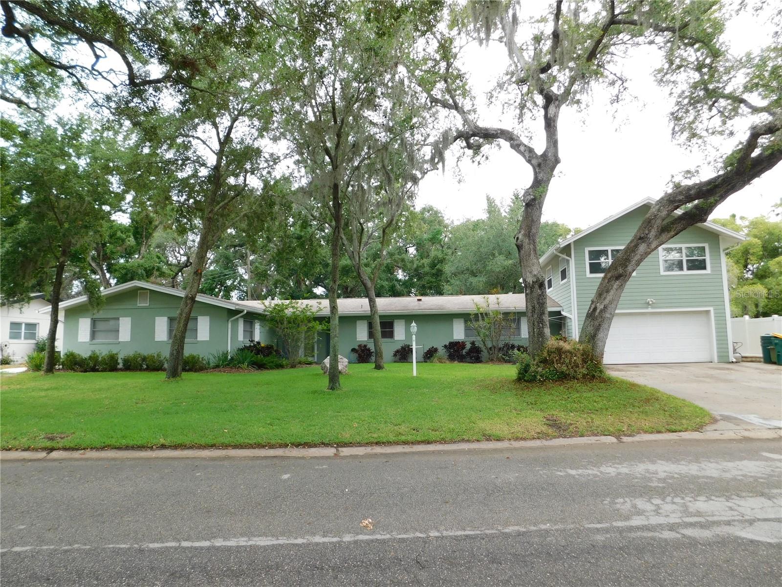 Details for 888 Forest Glen Road, CLEARWATER, FL 33765