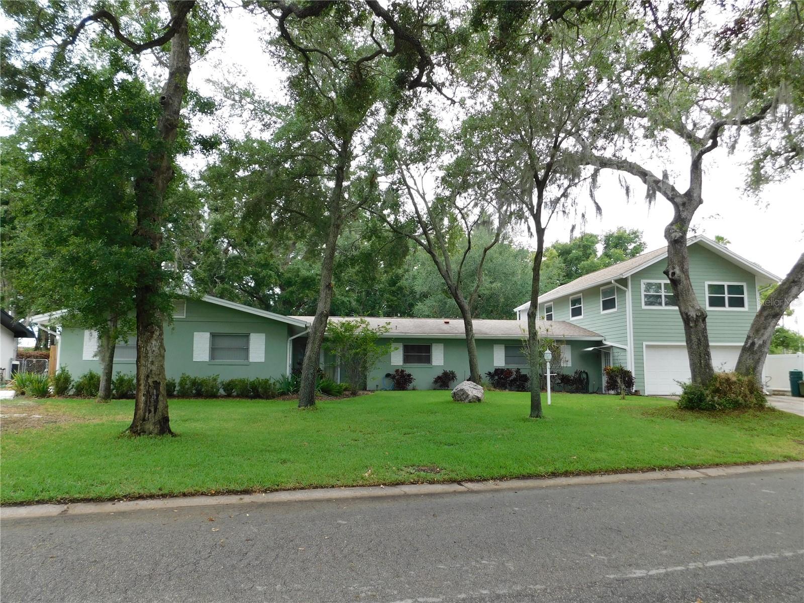 Image 2 of 62 For 888 Forest Glen Road