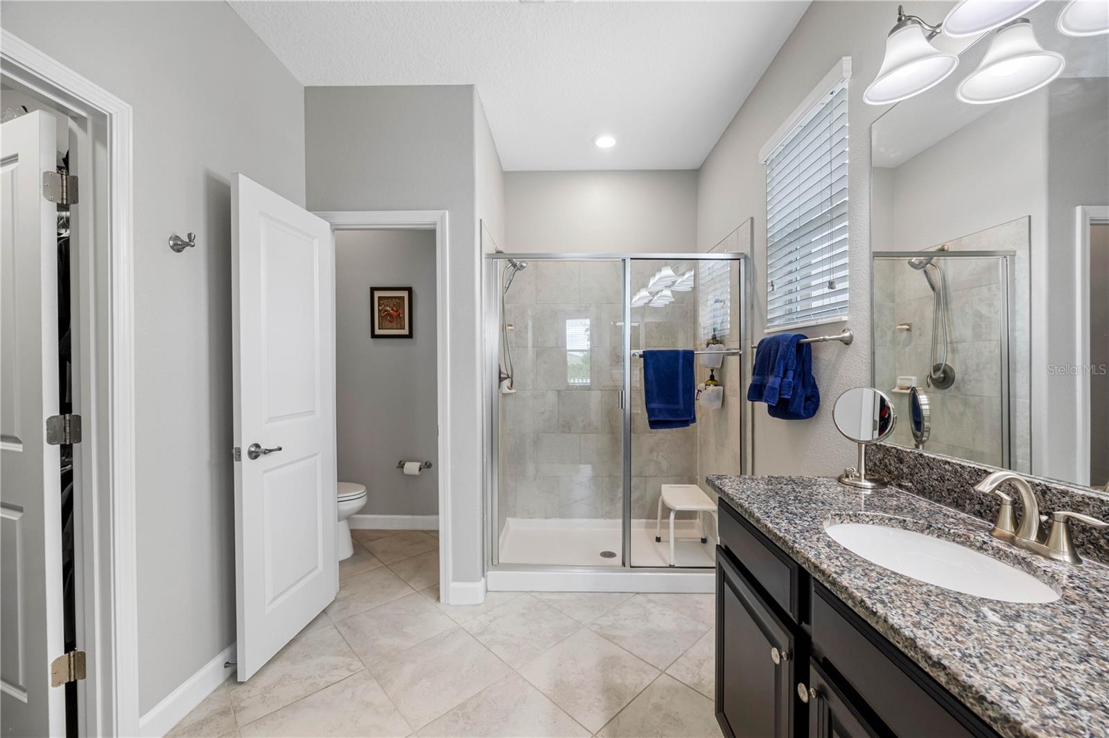 Image 19 of 53 For 1811 Redmond Brook Lane