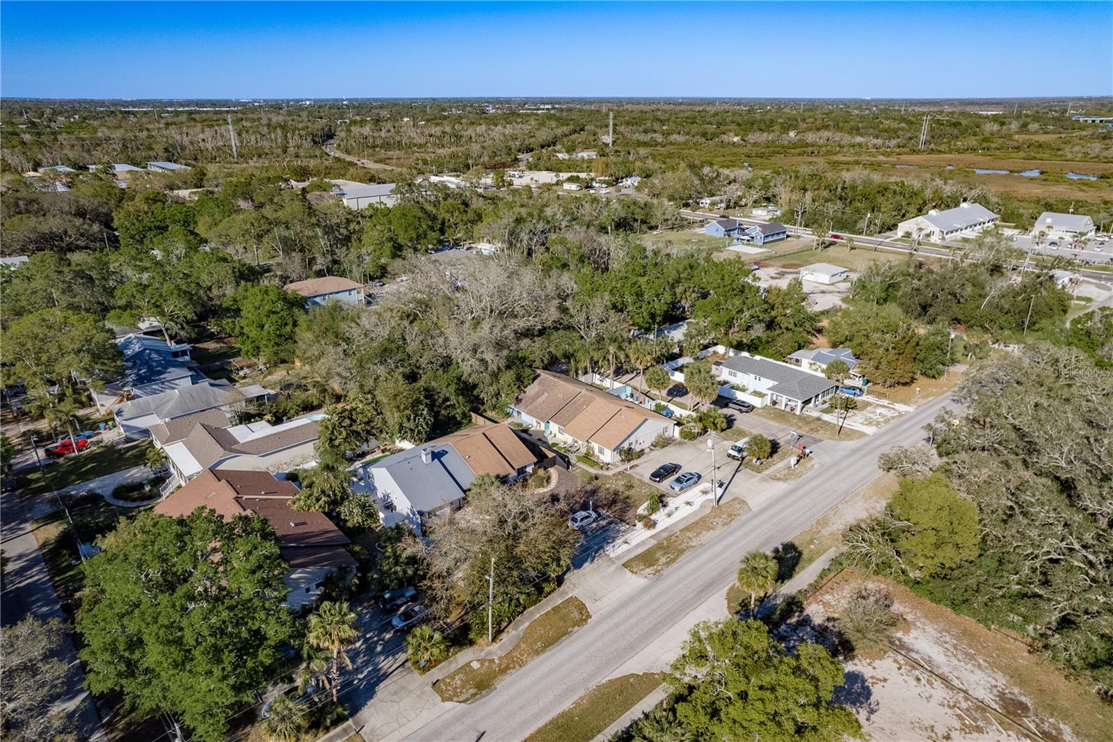 Image 34 of 43 For 102 Anclote Road