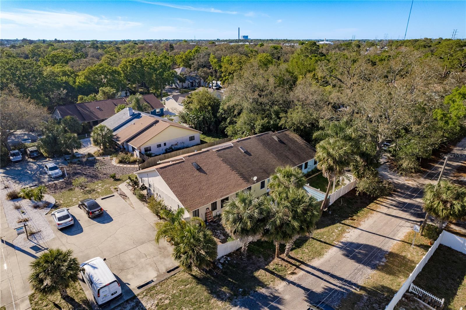 Image 39 of 43 For 102 Anclote Road