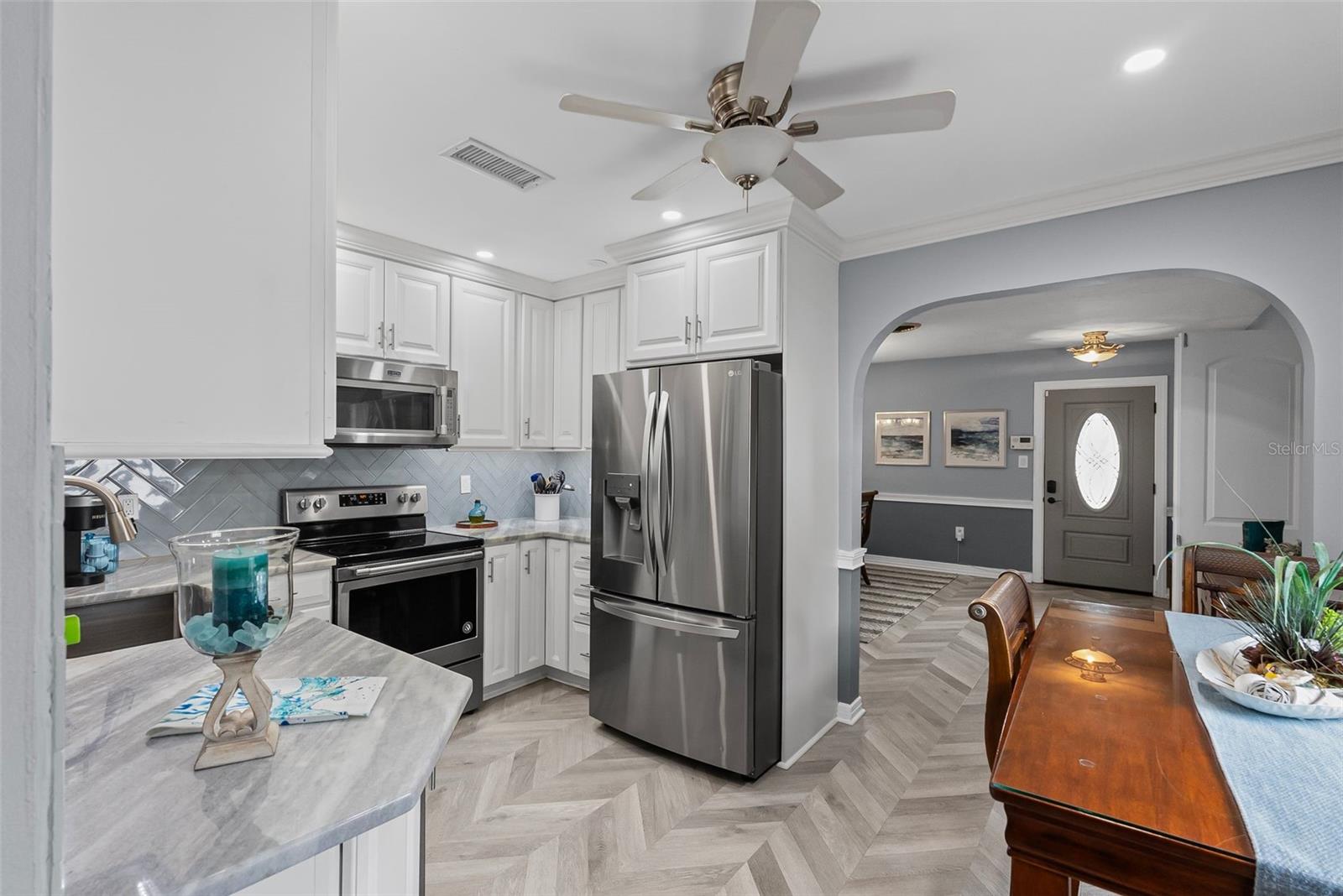 Image 15 of 29 For 3800 6th Avenue N