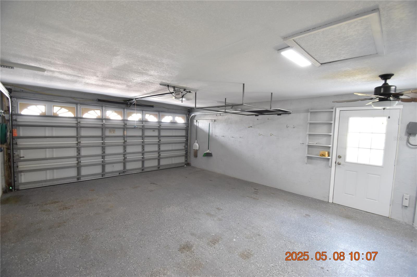 Image 43 of 48 For 1019 Spindle Palm Way