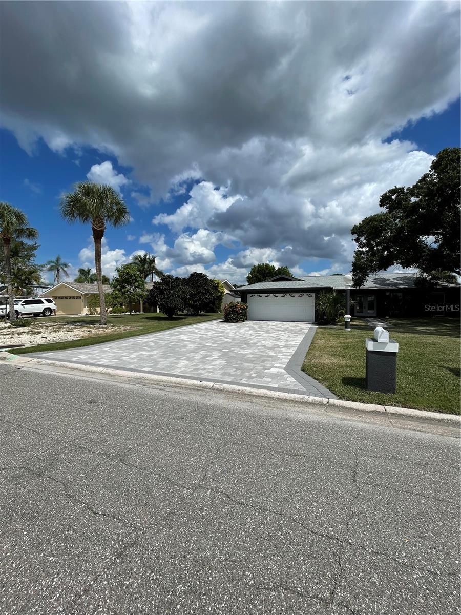 Image 52 of 59 For 1019 Spindle Palm Way