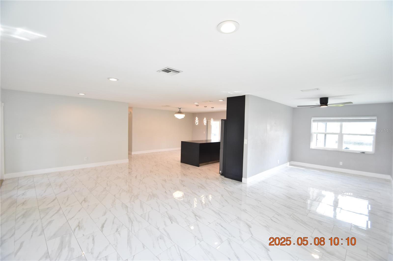 Image 8 of 48 For 1019 Spindle Palm Way