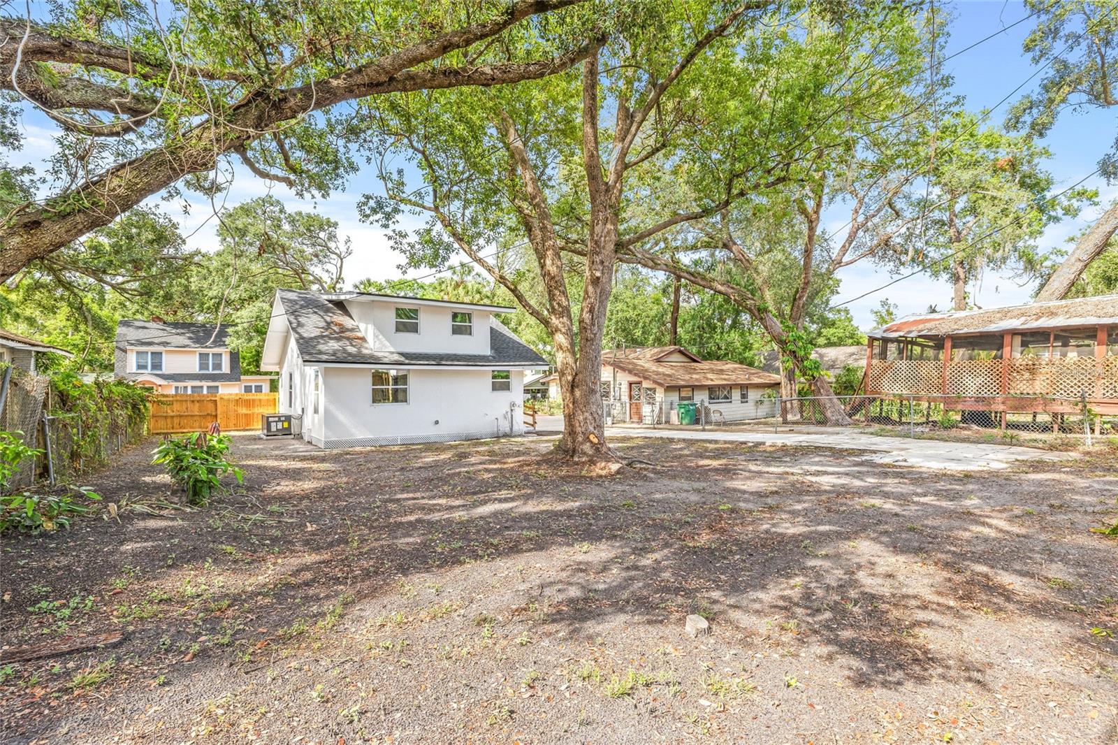 Image 34 of 39 For 7 Hamilton Heath Drive