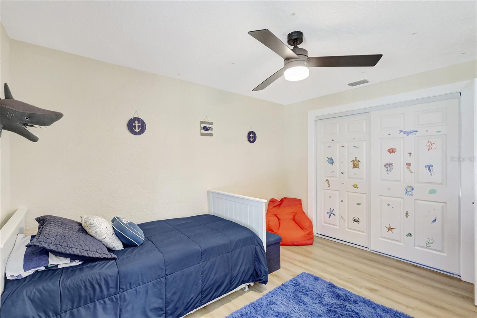 Image 36 of 58 For 864 Pinewood Terrace W