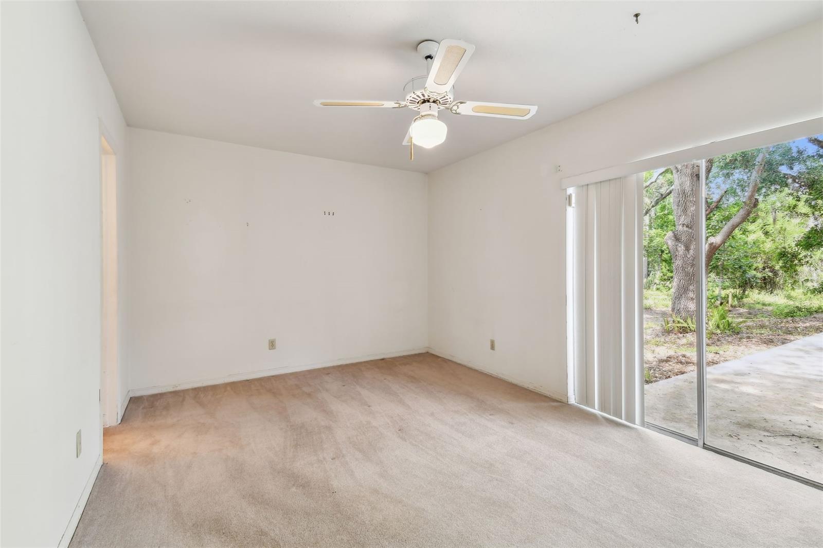 Image 12 of 72 For 103 Hickory Creek Boulevard