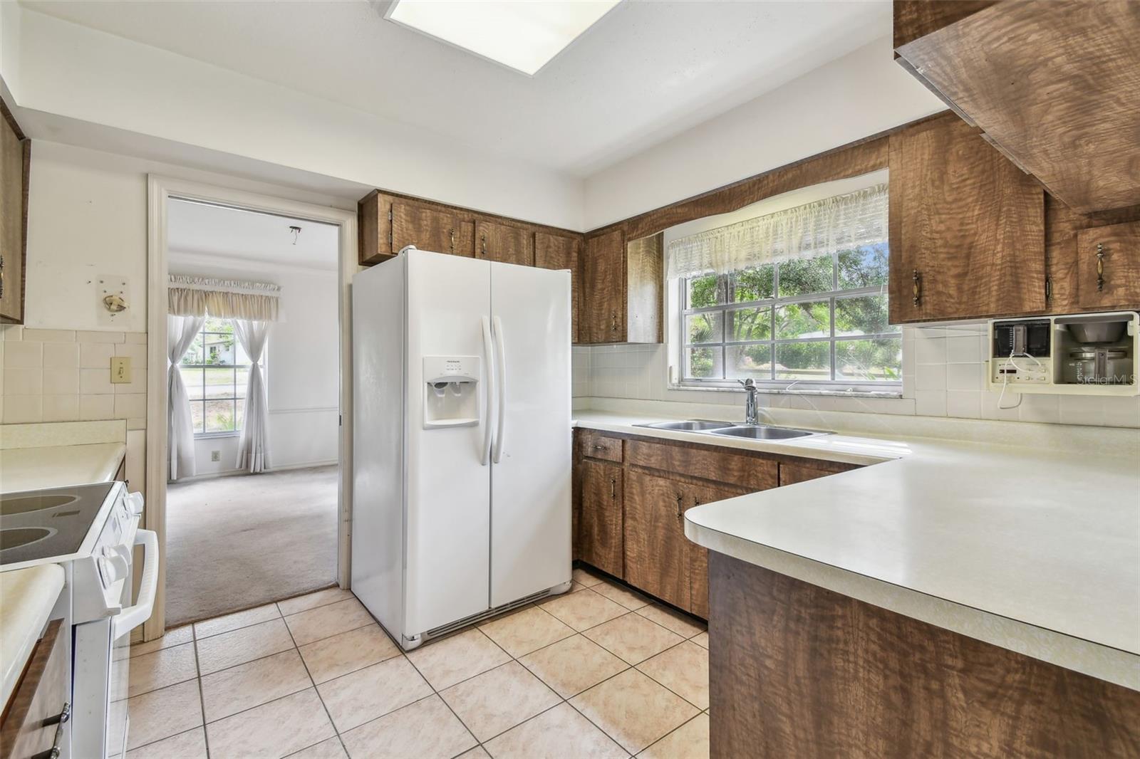 Image 22 of 72 For 103 Hickory Creek Boulevard