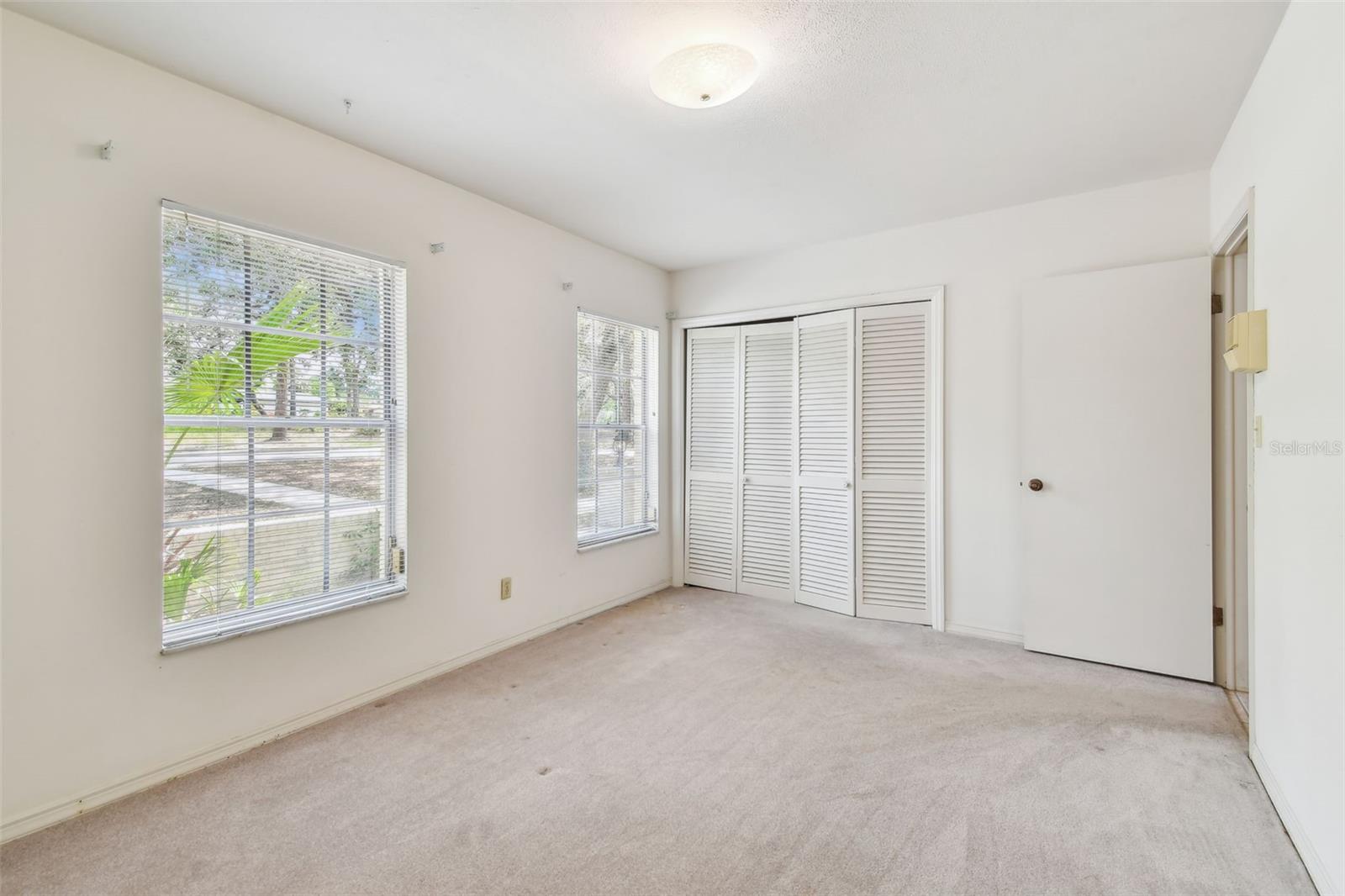 Image 36 of 72 For 103 Hickory Creek Boulevard