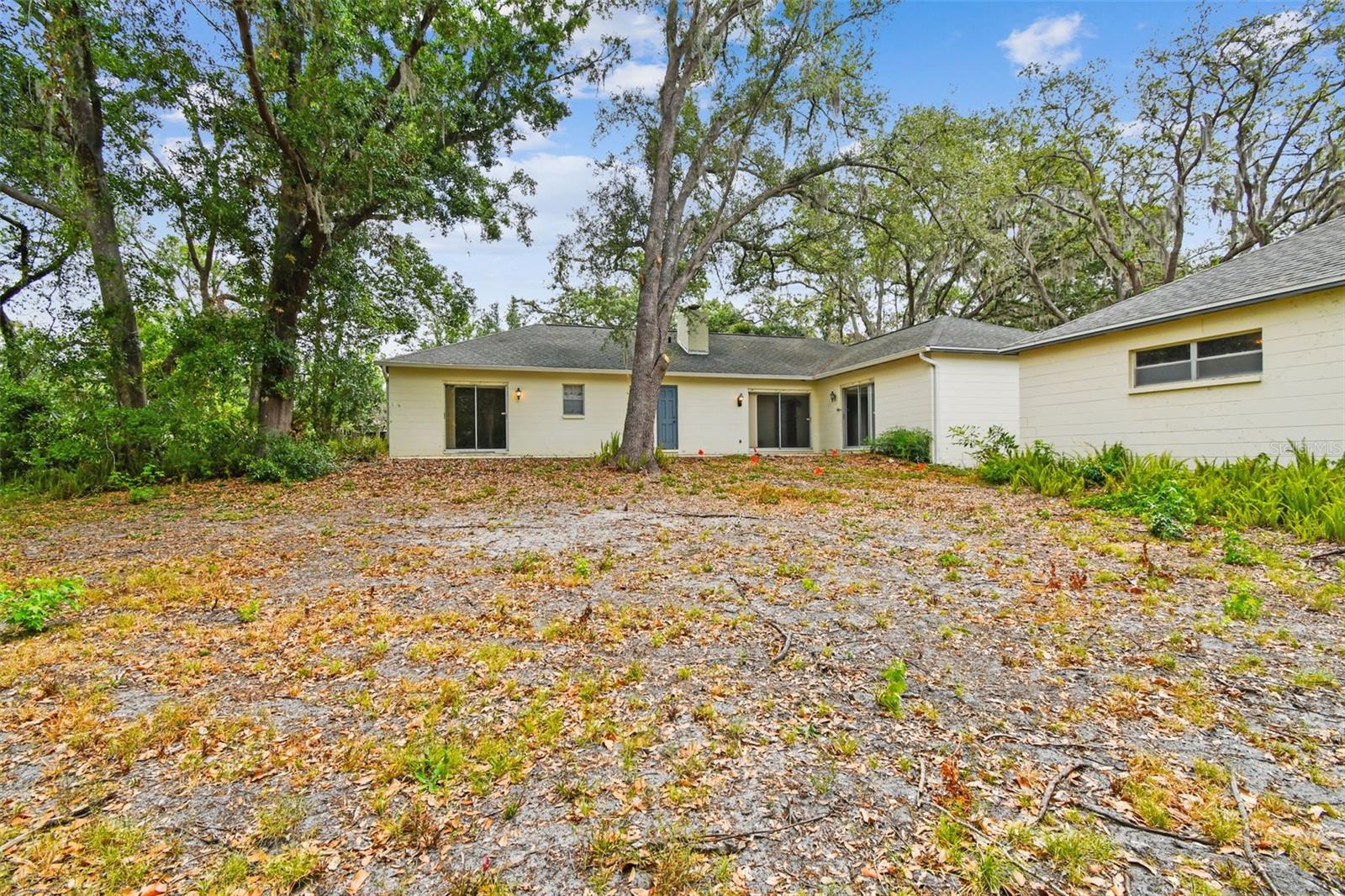 Image 51 of 72 For 103 Hickory Creek Boulevard