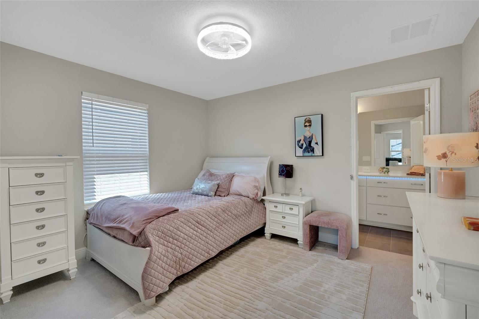 Image 31 of 45 For 10945 Sundrift Drive