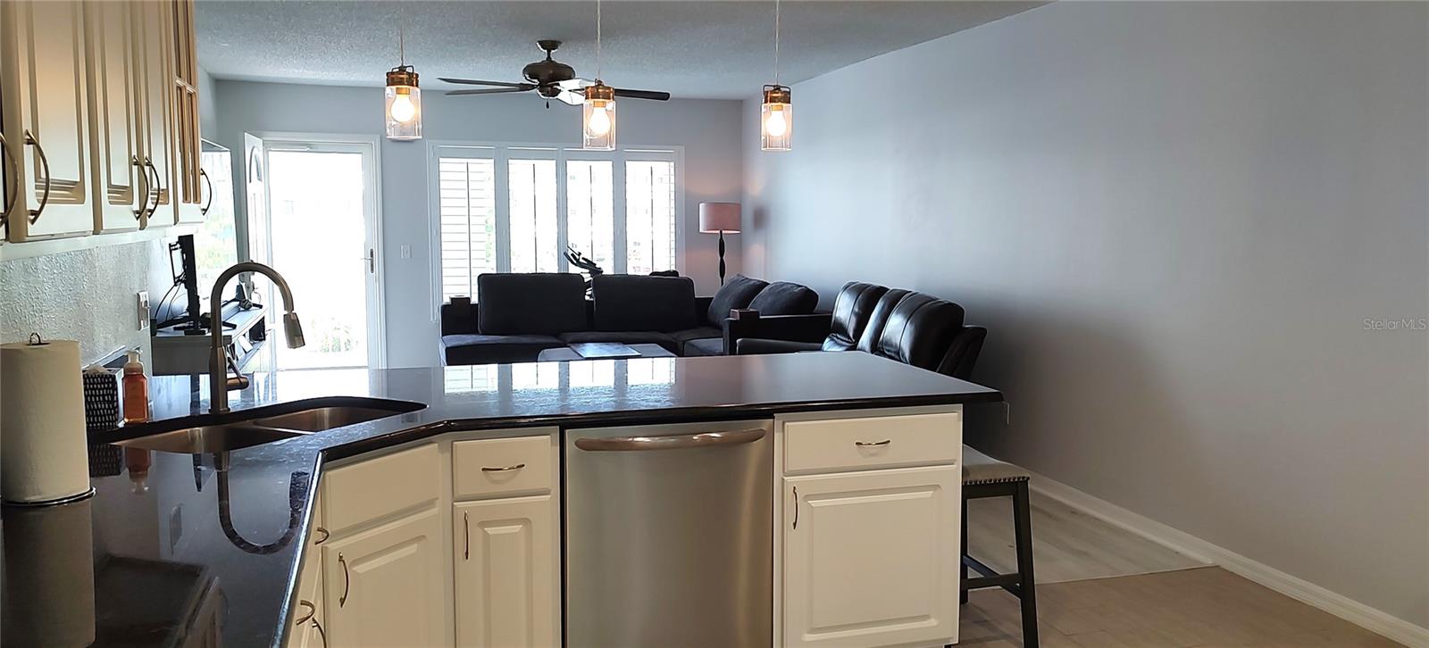 Image 8 of 21 For 2431 Franciscan Drive 39