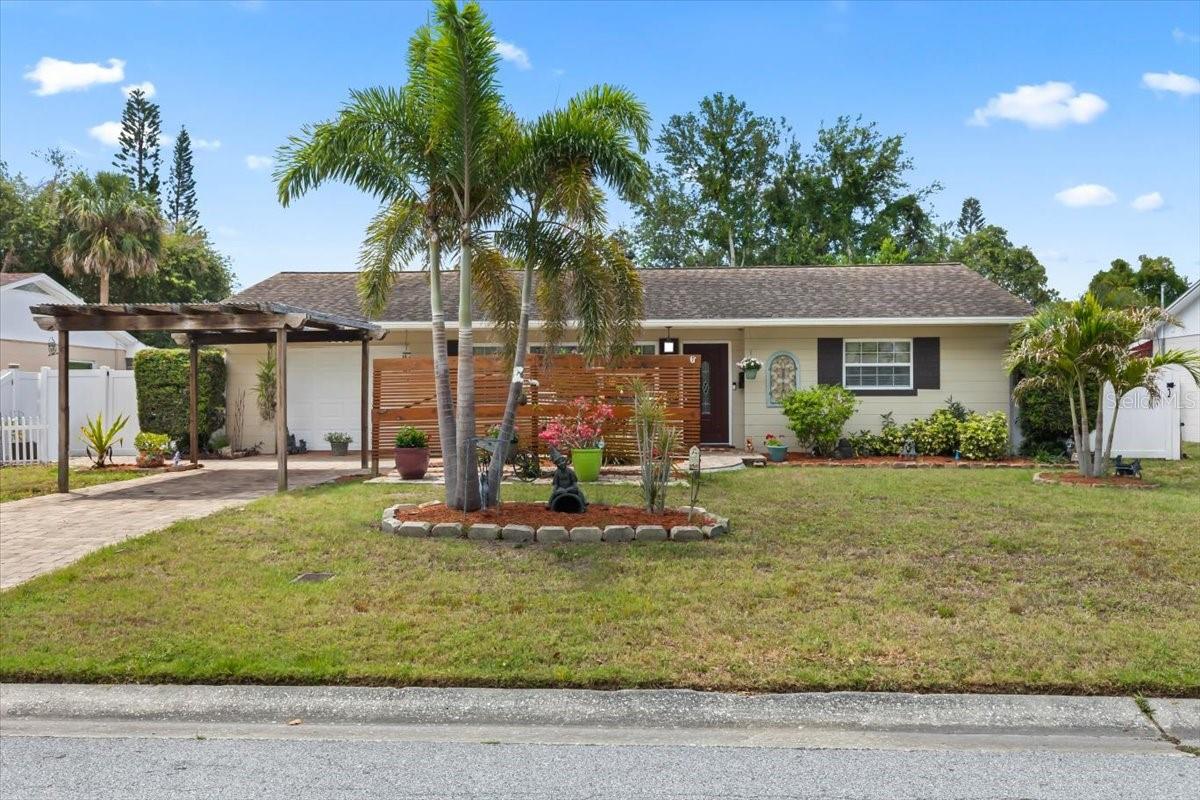 Details for 6698 35th Avenue N, ST PETERSBURG, FL 33710