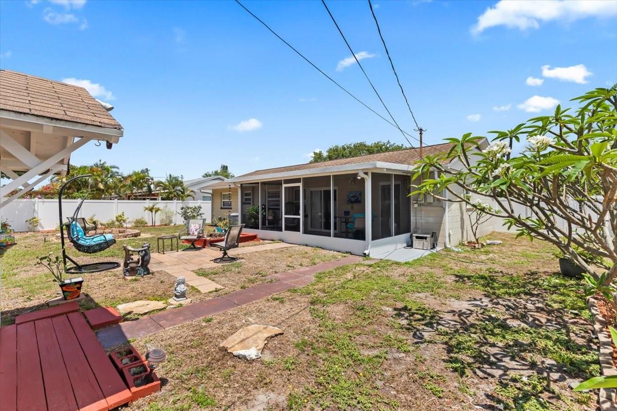 Image 30 of 53 For 6698 35th Avenue N