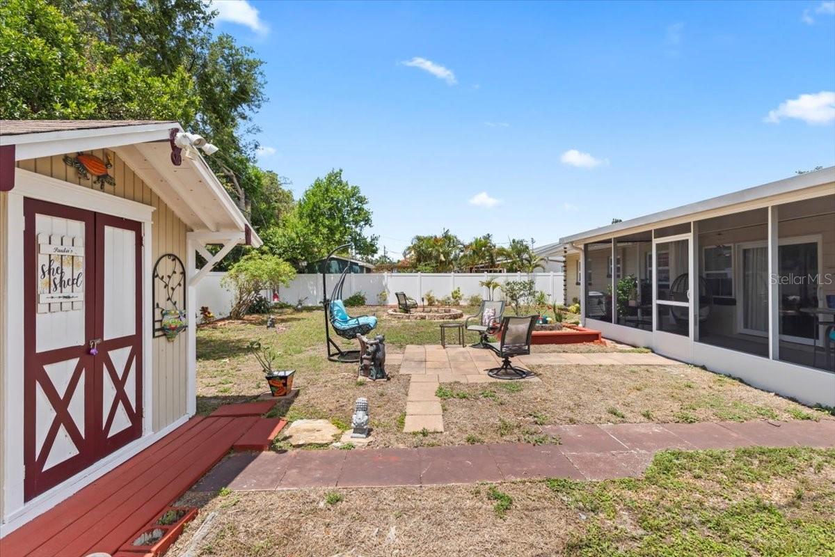 Image 32 of 53 For 6698 35th Avenue N