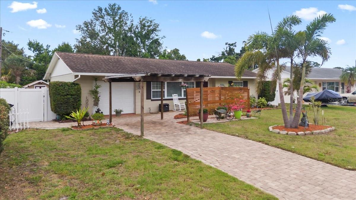 Image 39 of 53 For 6698 35th Avenue N