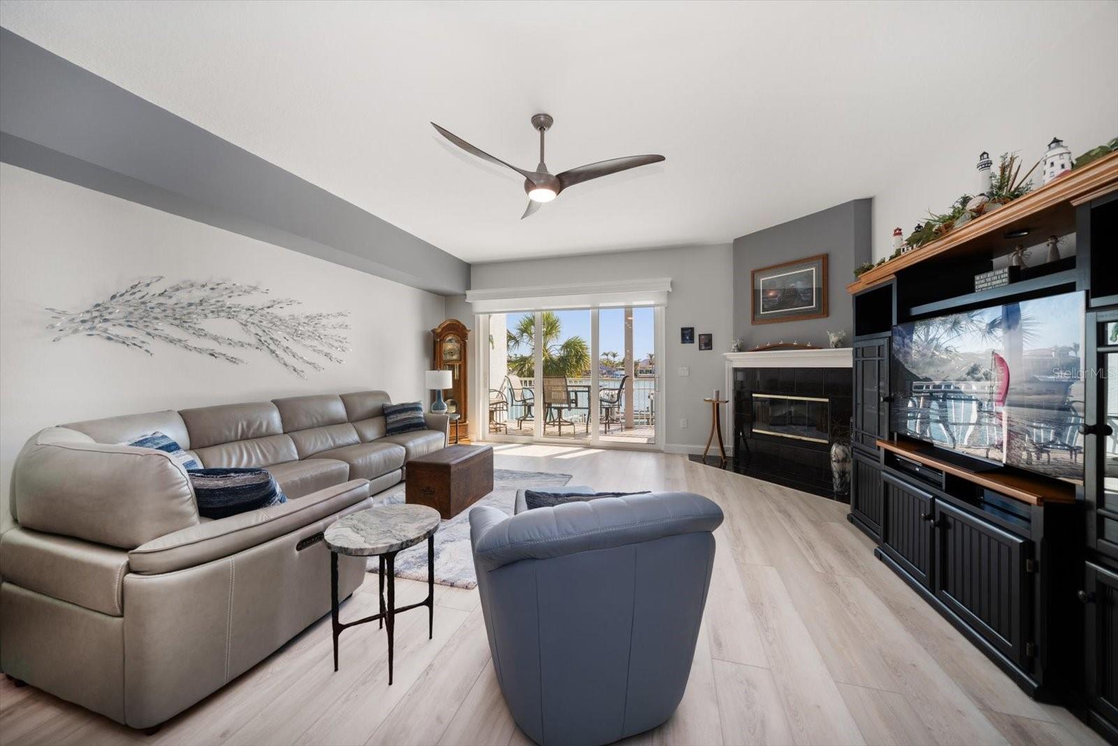 Image 20 of 52 For 9939 1st Street E