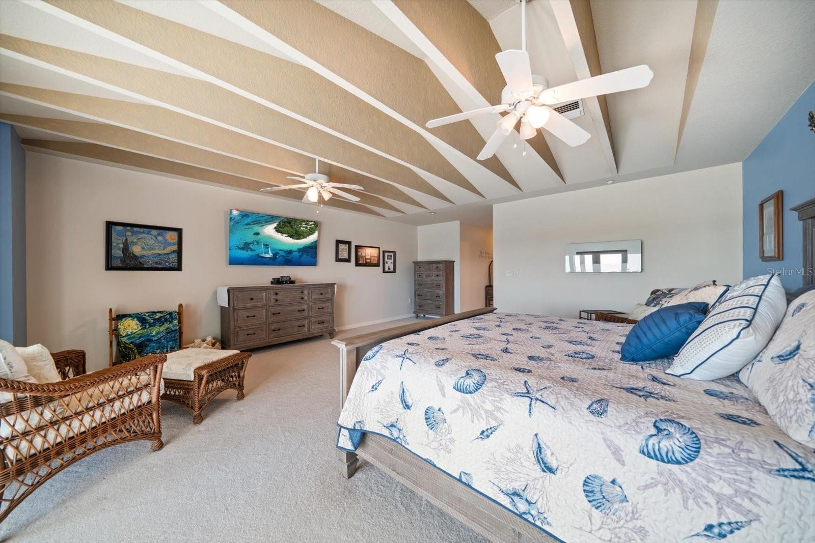 Image 32 of 52 For 9939 1st Street E