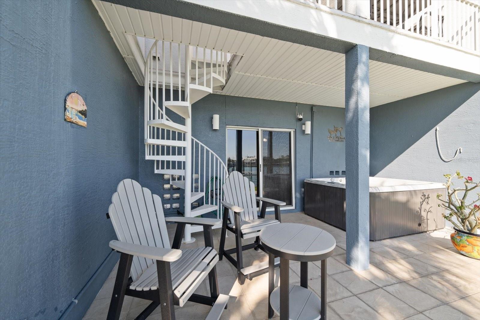 Image 4 of 52 For 9939 1st Street E
