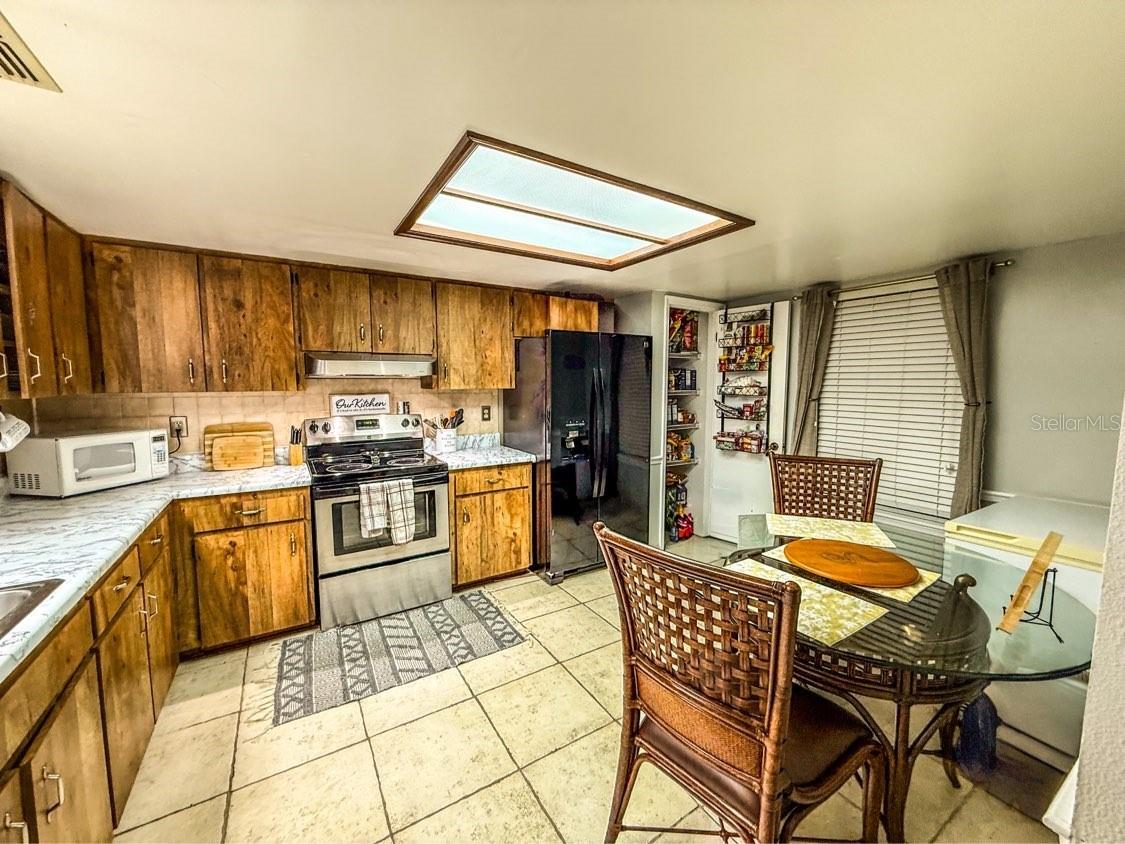 Image 4 of 15 For 35058 Whispering Oaks Boulevard