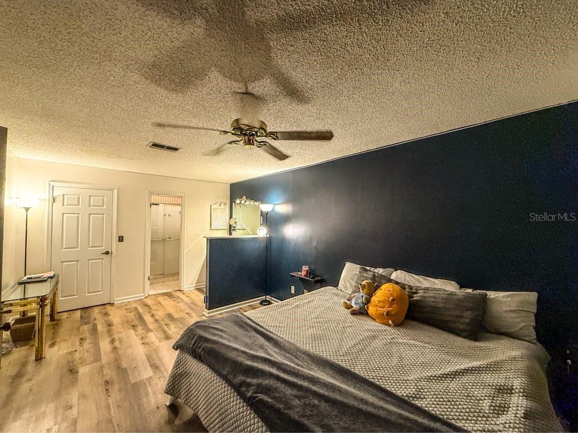 Listing photo id 6 for 35058 Whispering Oaks Boulevard