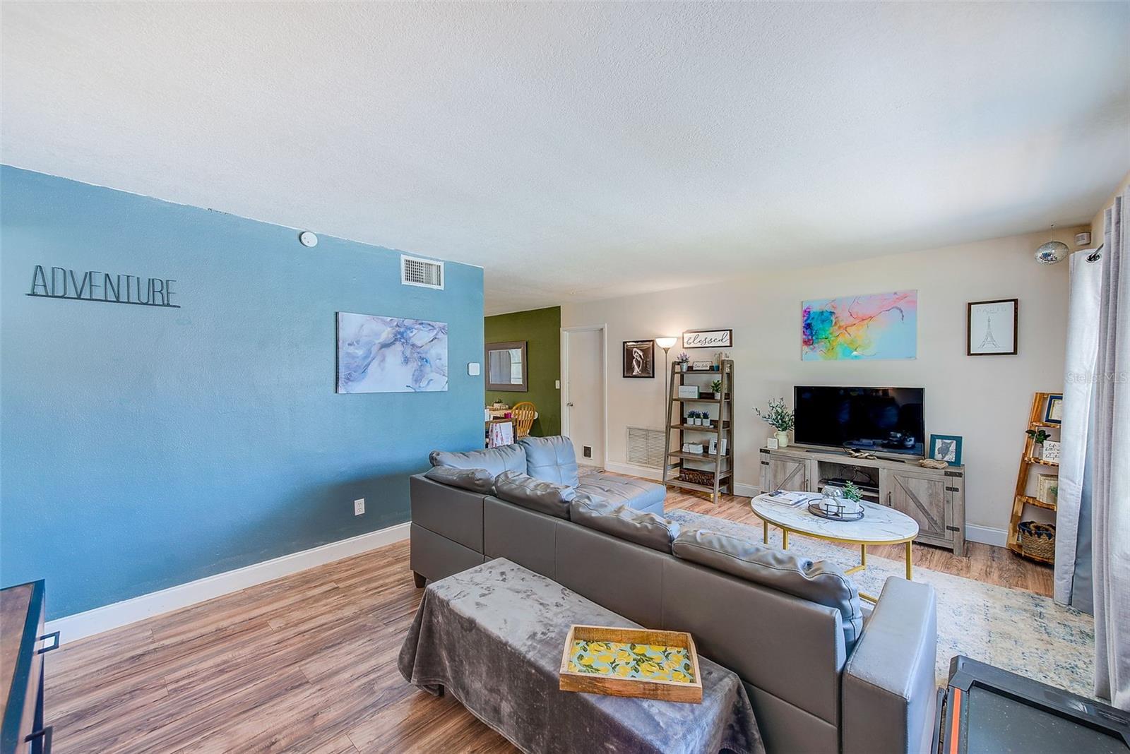 Image 3 of 29 For 1433 Spring Lane