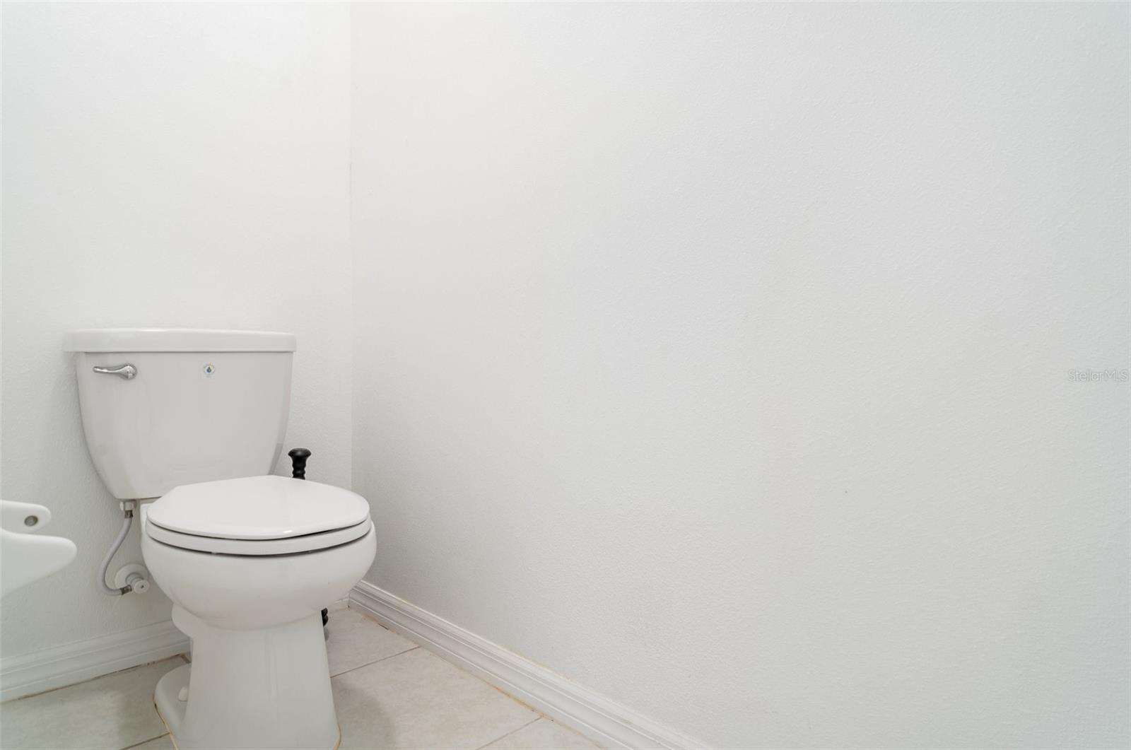 Image 14 of 28 For 5518 Blue Azure Drive