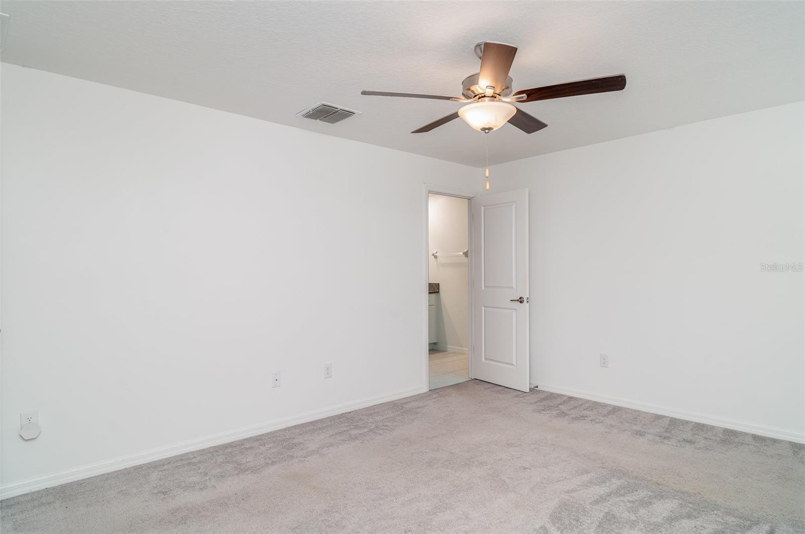 Image 17 of 28 For 5518 Blue Azure Drive