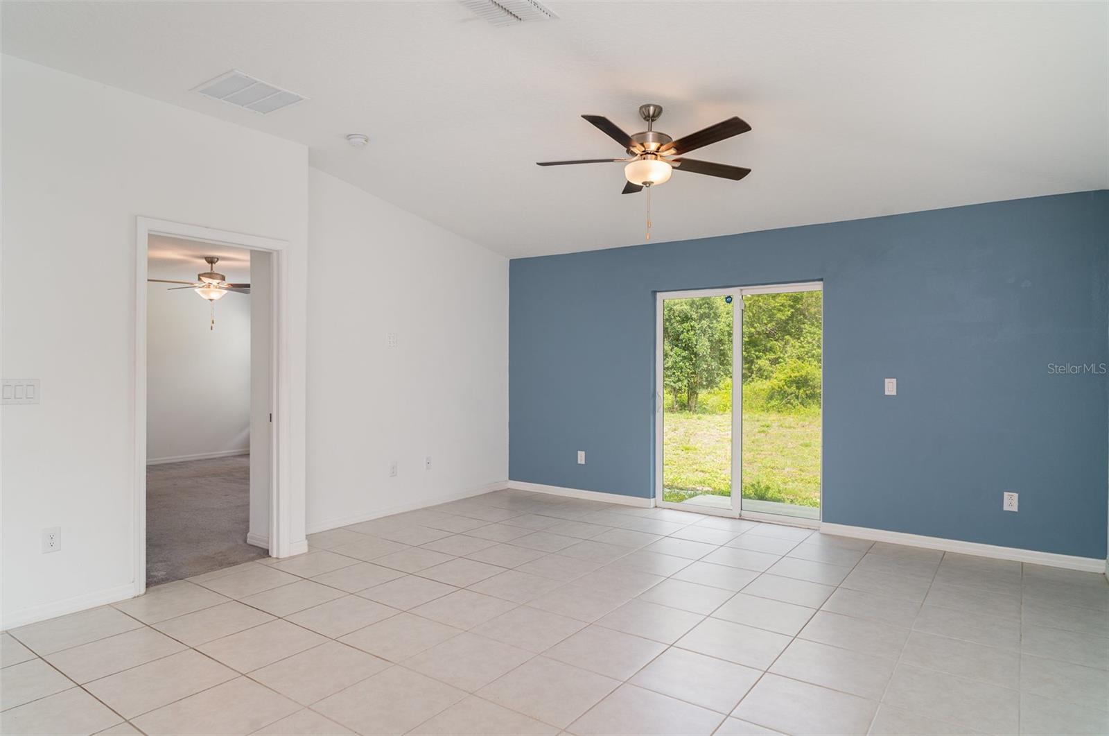 Image 9 of 28 For 5518 Blue Azure Drive