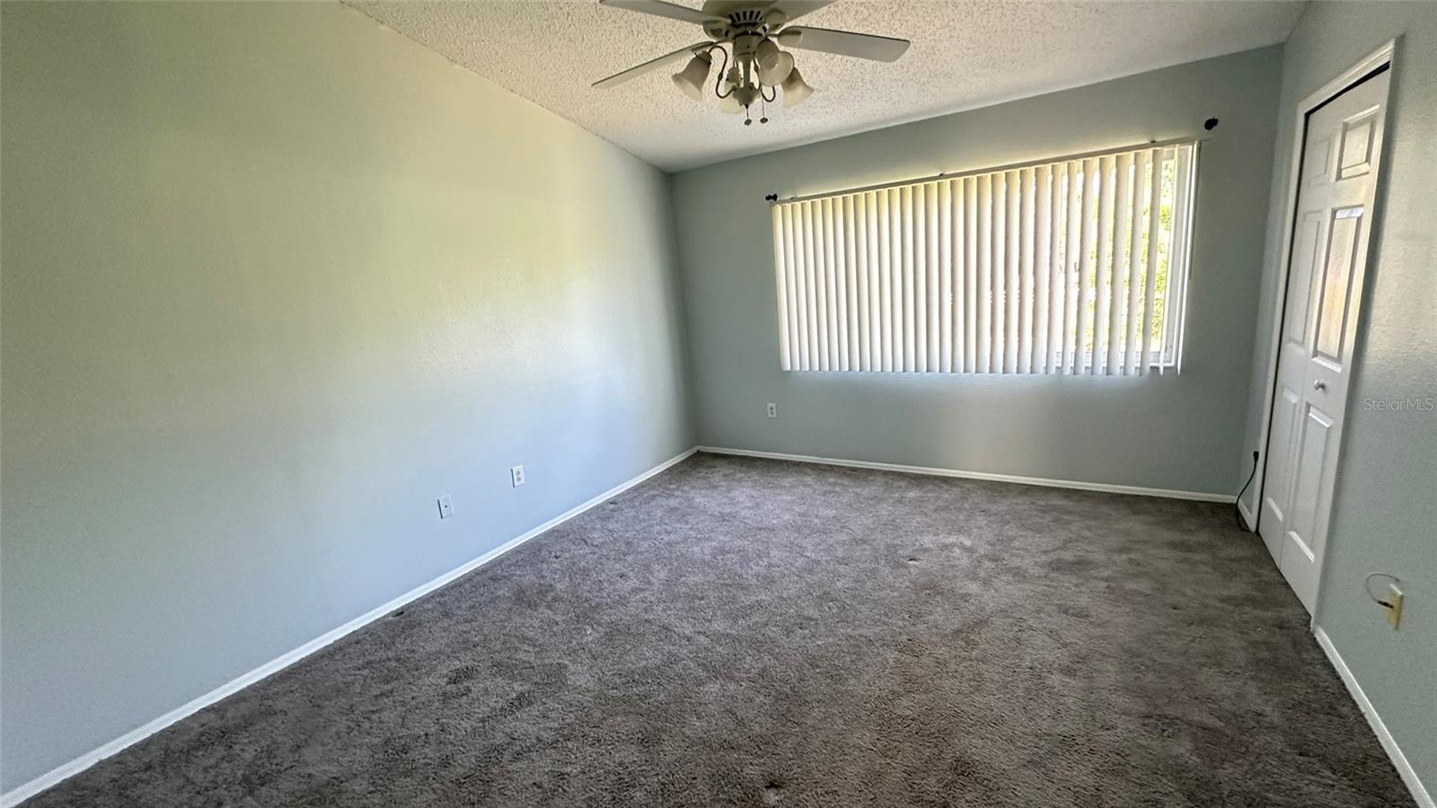 Image 18 of 30 For 1400 Costa Mesa Drive