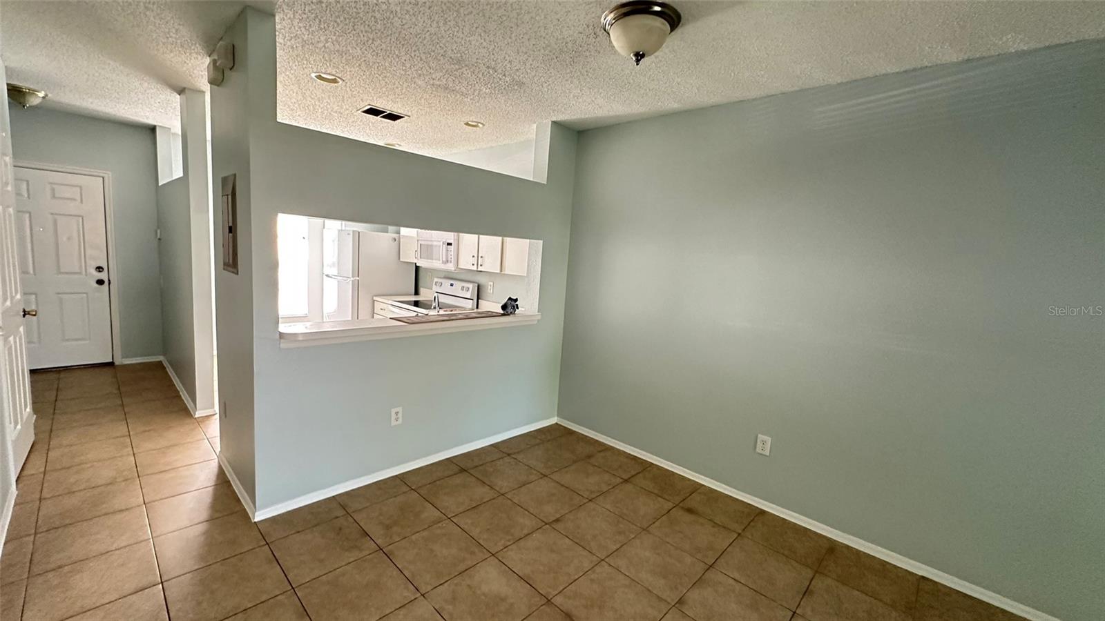 Image 9 of 30 For 1400 Costa Mesa Drive