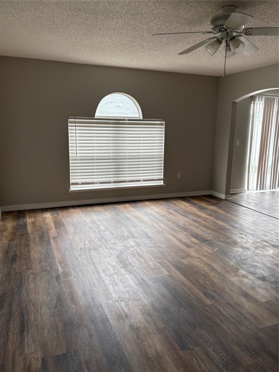 Image 10 of 37 For 11102 Summer Star Drive