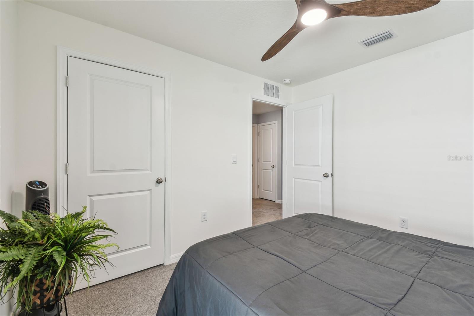 Listing photo id 24 for 36673 Spanish Rose Drive