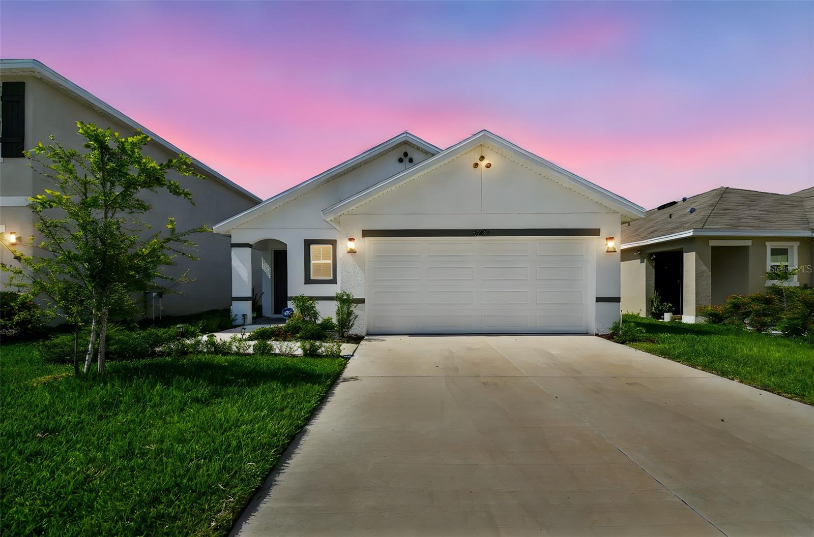 Listing photo id 4 for 36673 Spanish Rose Drive