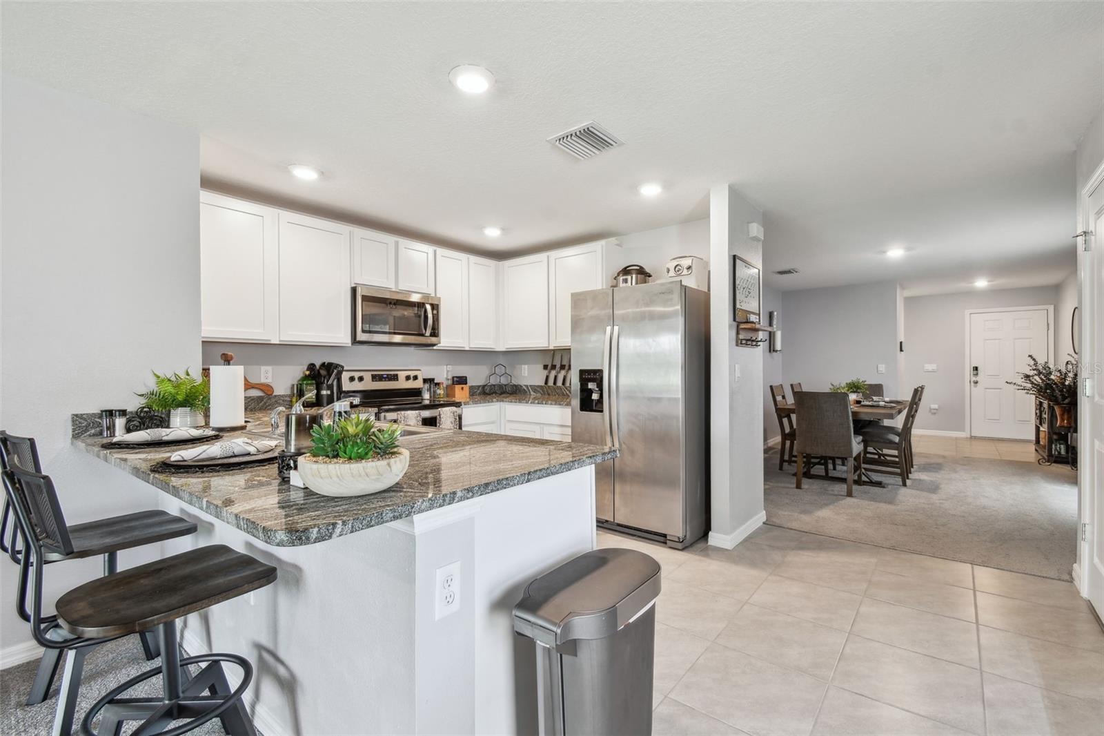 Listing photo id 6 for 36673 Spanish Rose Drive
