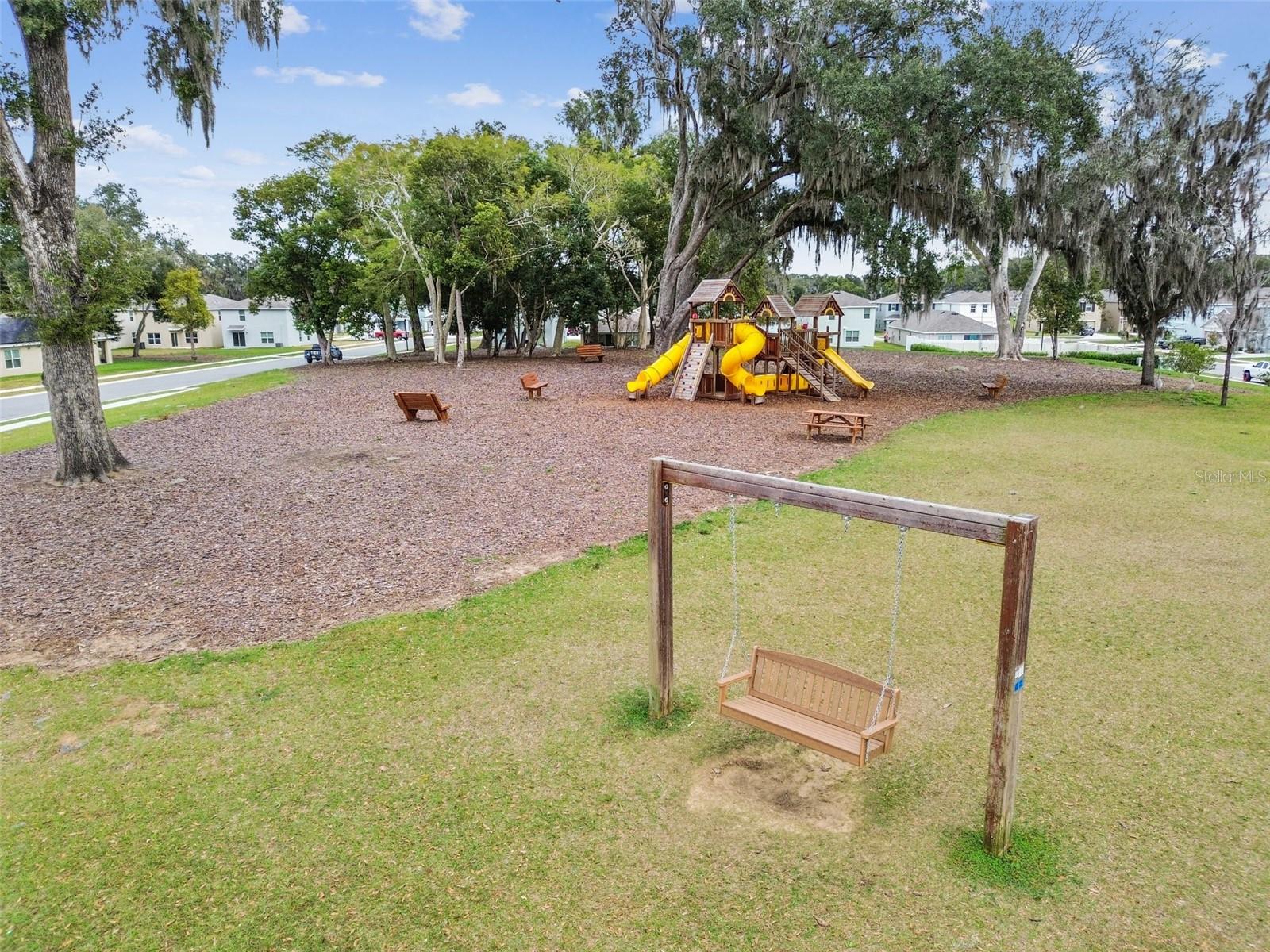 Listing photo id 79 for 36673 Spanish Rose Drive