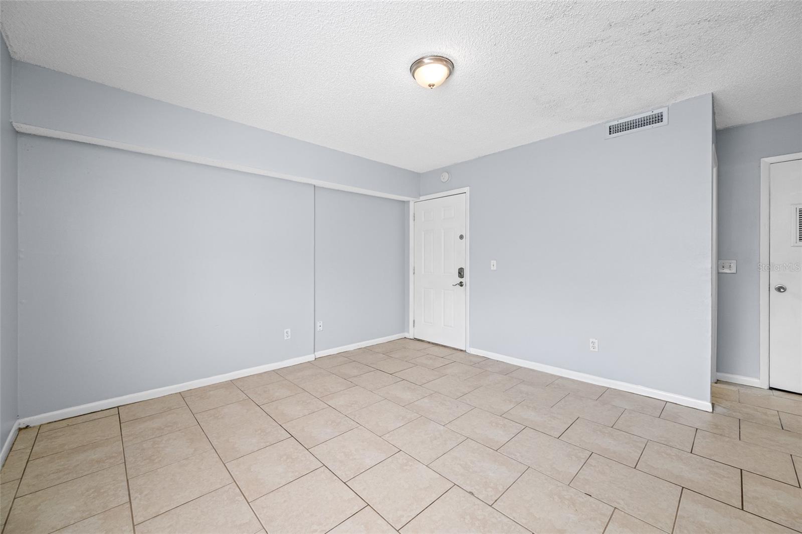 Image 4 of 18 For 5113 Nebraska Avenue C1