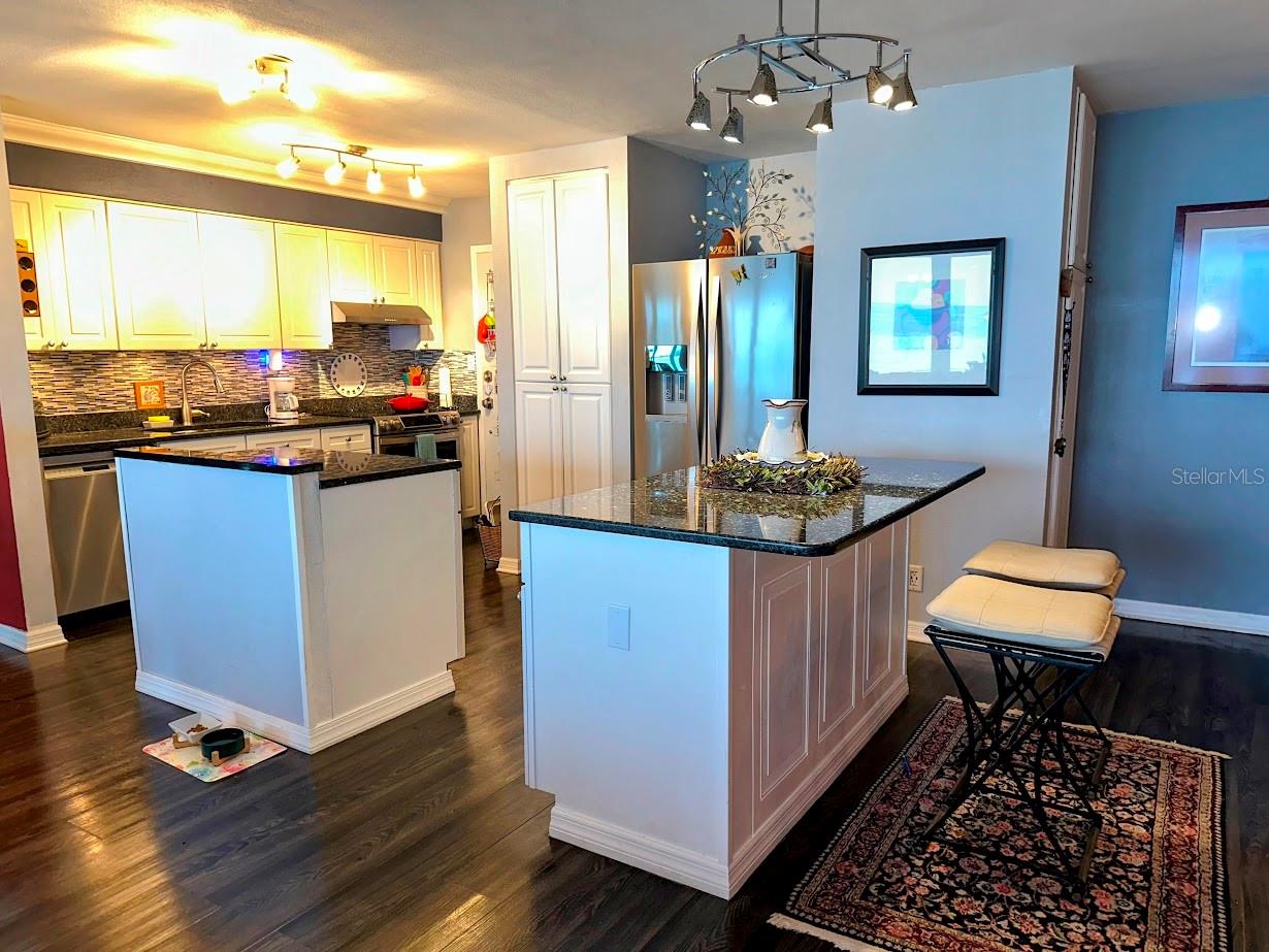 Image 14 of 56 For 7200 Sunshine Skyway Lane S 2e