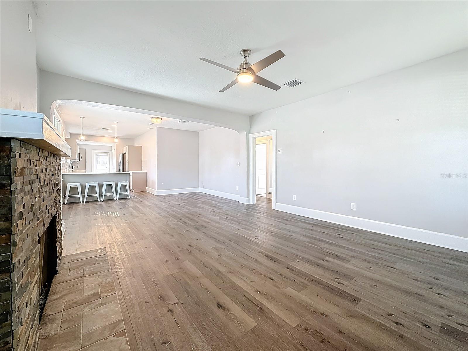 Image 15 of 58 For 2111 26th Street S