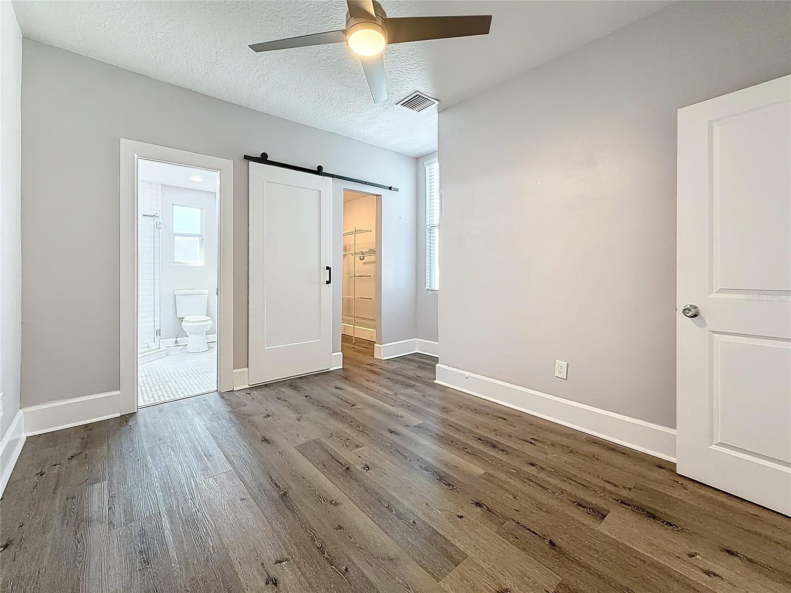 Image 26 of 58 For 2111 26th Street S