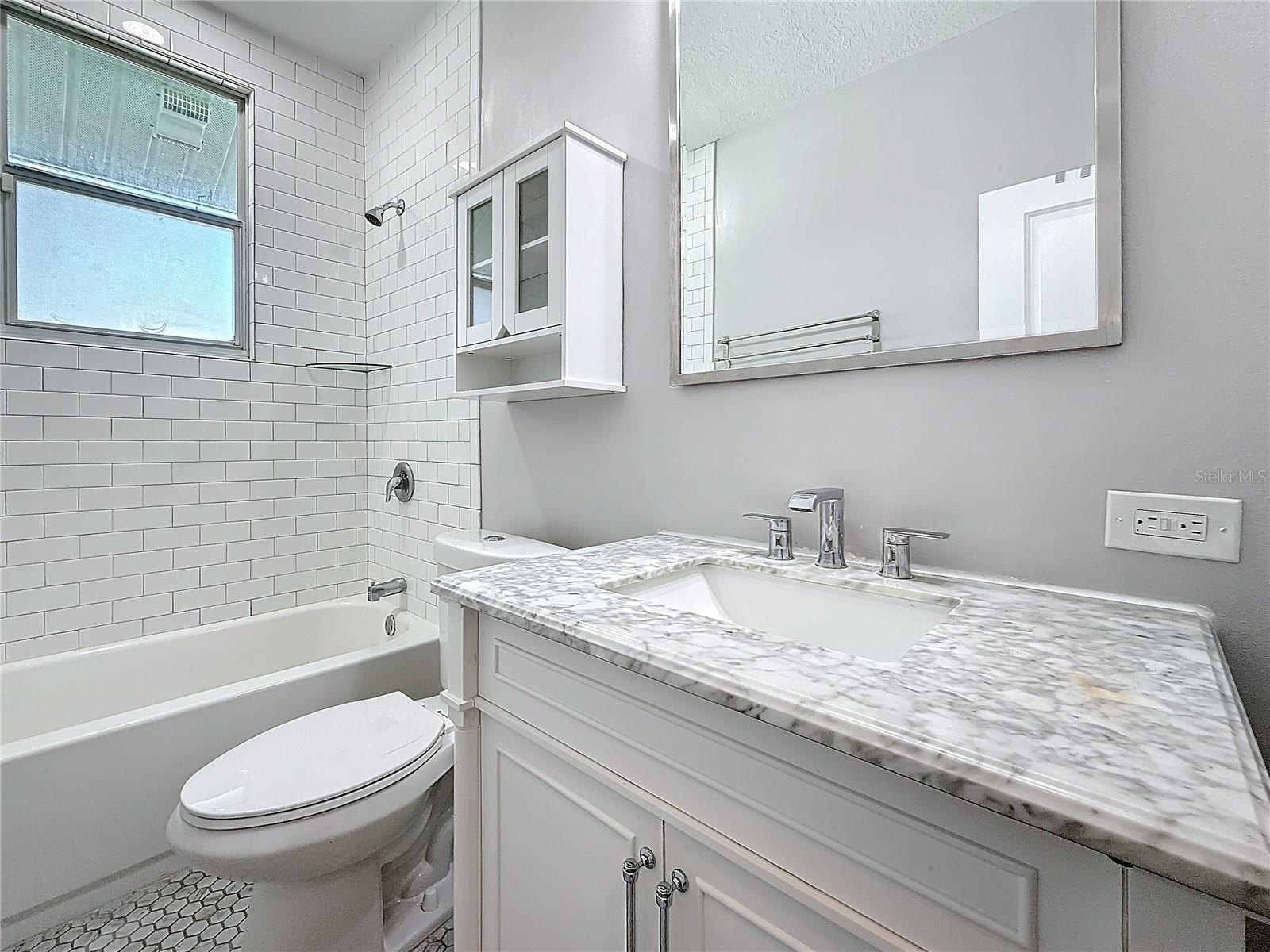 Image 28 of 58 For 2111 26th Street S