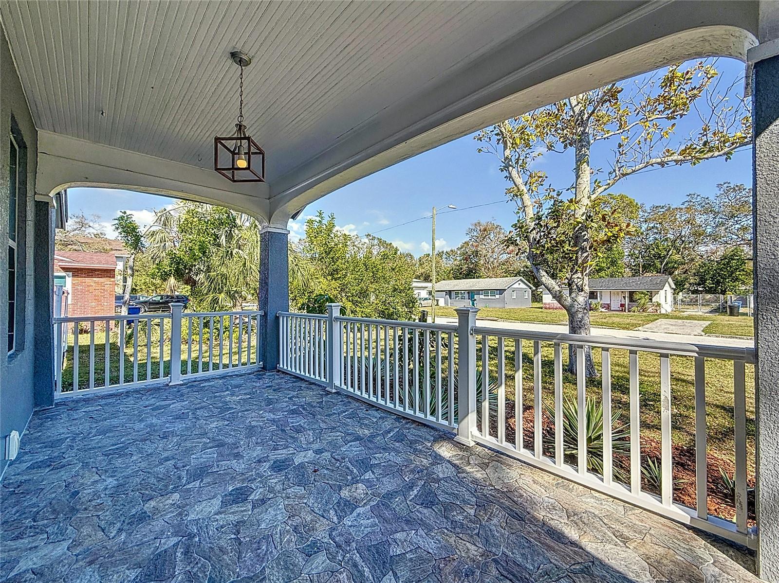 Image 3 of 58 For 2111 26th Street S