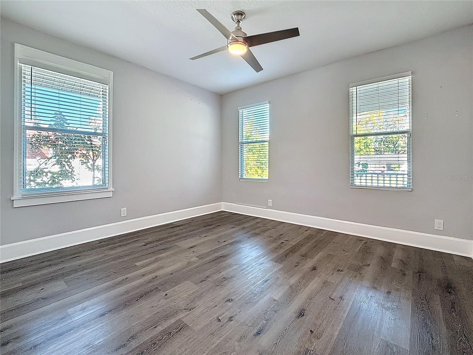 Image 33 of 58 For 2111 26th Street S
